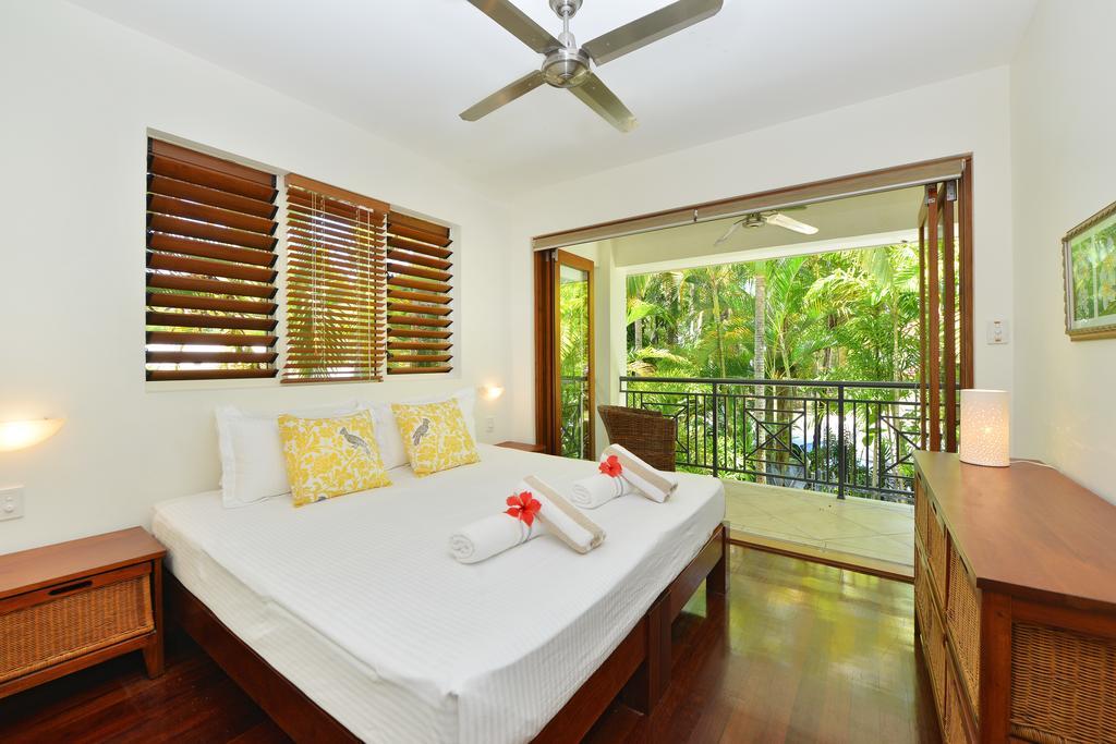 Villa Frangipani Port Douglas Room photo